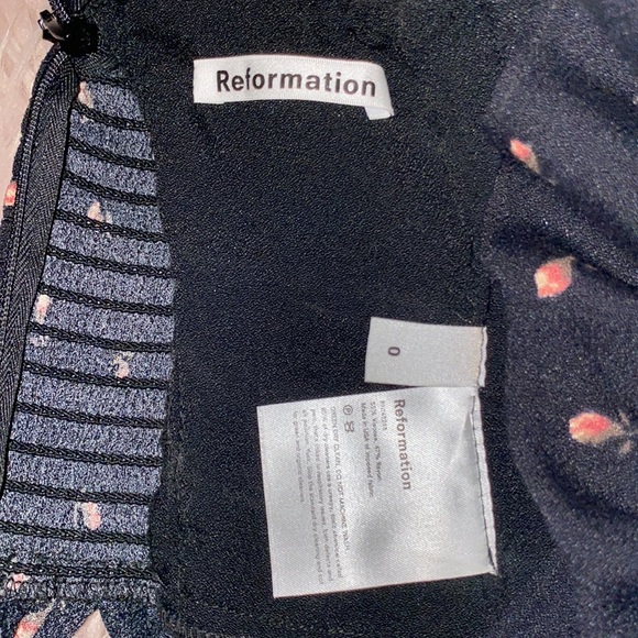 Reformation bustier top with flower pattern - Picture 3 of 3
